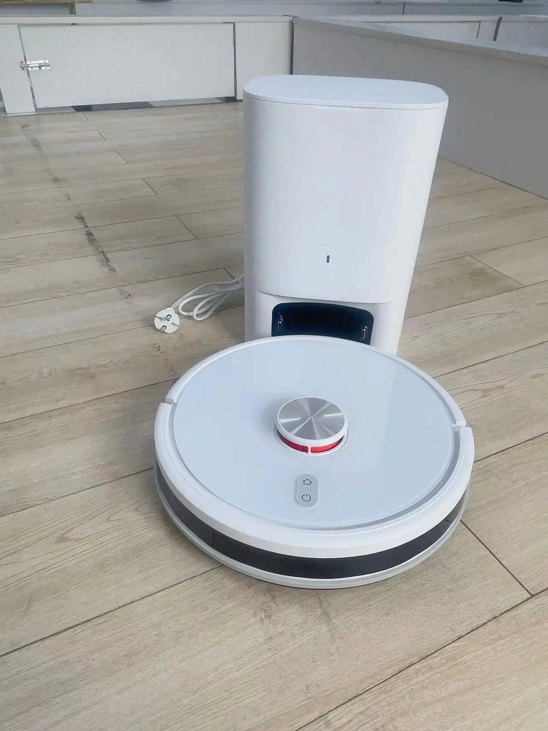 Robot Vacuum and Mop Combo - Self-Emptying, WiFi App, 2500Pa, HEPA Filter